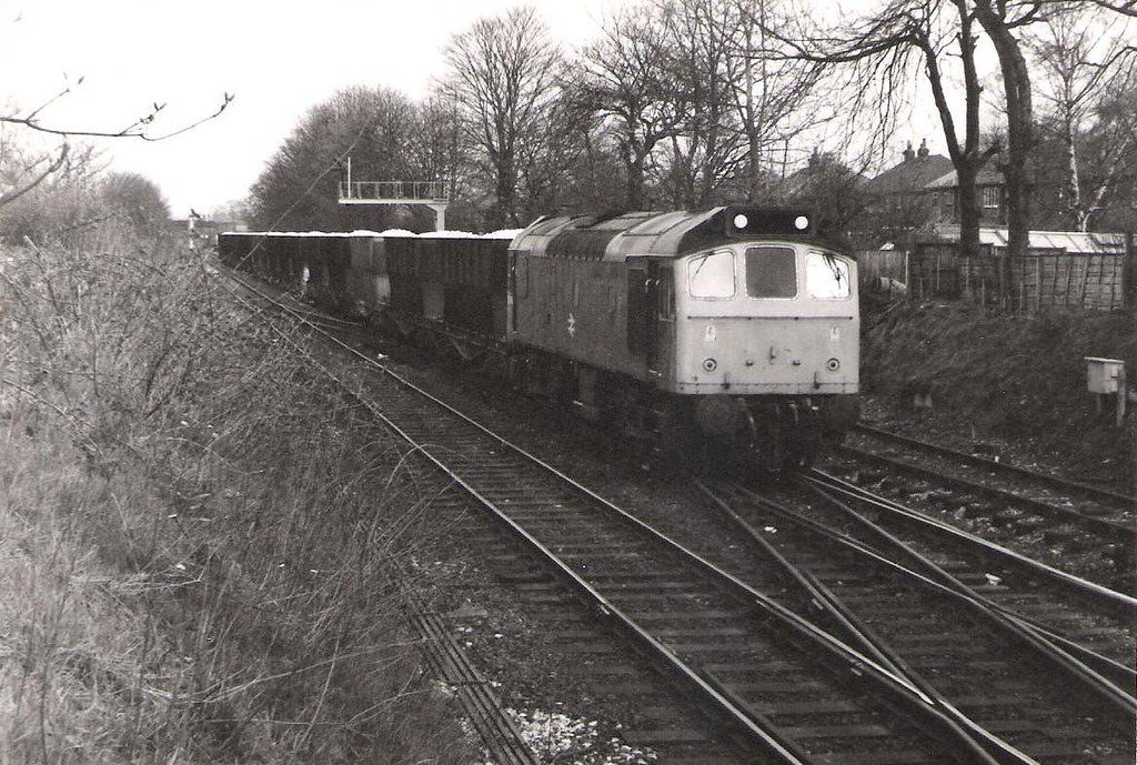 25145 Skelton Junction Timperley ICI Hoppers 16th April 19… Flickr
