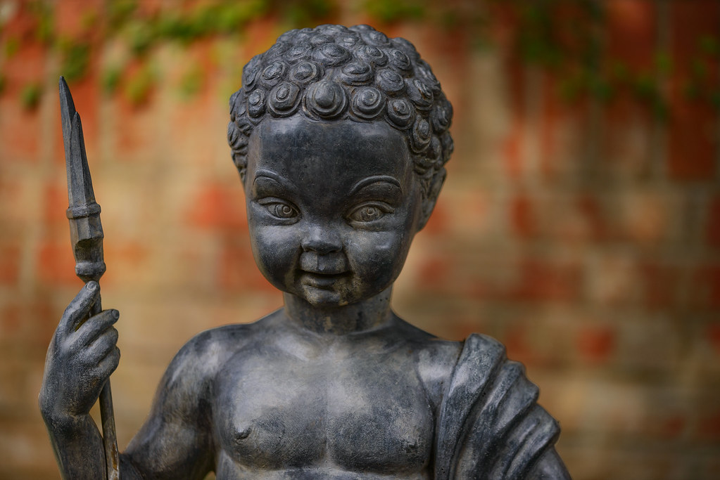 Brookgreen Gardens Statue This statue is located inside of… Flickr
