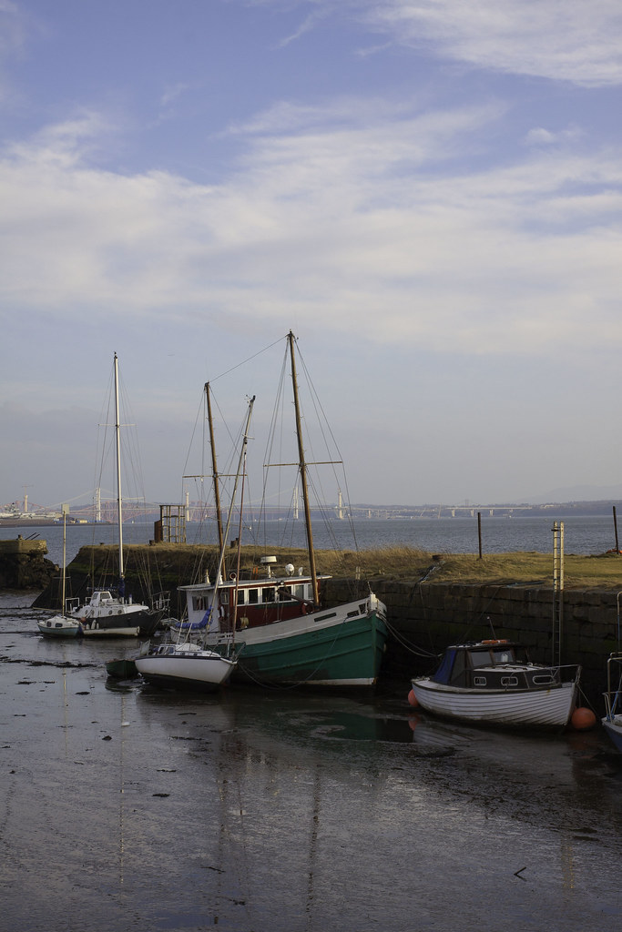 Charlestown harbour West harbour, Charlestown, Fife. In th… Flickr