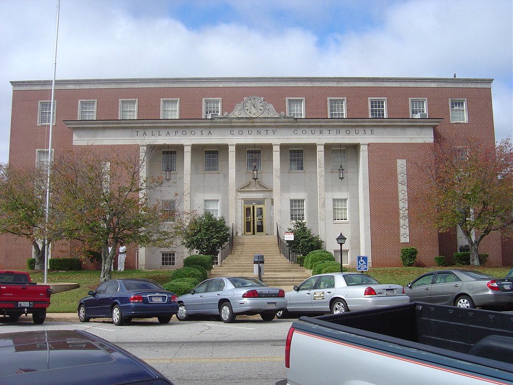 Tallapoosa County Courthouse Dadeville AL (2) Kevin Stewart Flickr