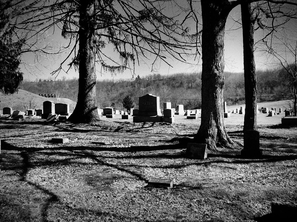 Rosemont Cemetery Love the way this turned out, Rosemont C… Flickr