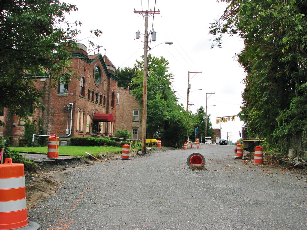 REBUILDING ABEEL STREET IN SEP 2013 Looking up to Wurts st… Flickr