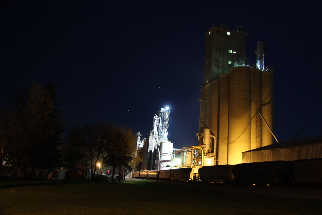 Orion Rising over the Bunge Grain Elevator Homer Illinois.… Flickr