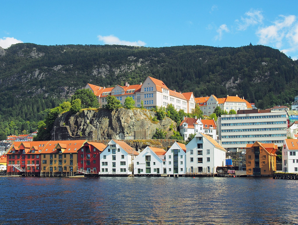 Bergen, Norway Rothaugen school with a view; well blended … Flickr