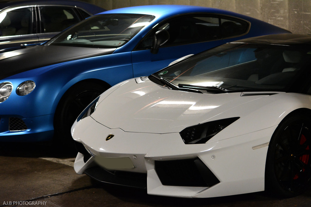 Bentley Continental and Aventador Matte blue
