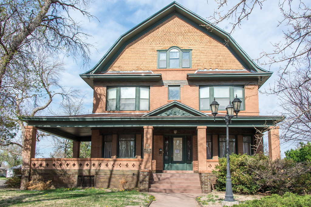 Historic Cedar Cliff House (circa 1908) 501 N 9th St., Gar… Flickr