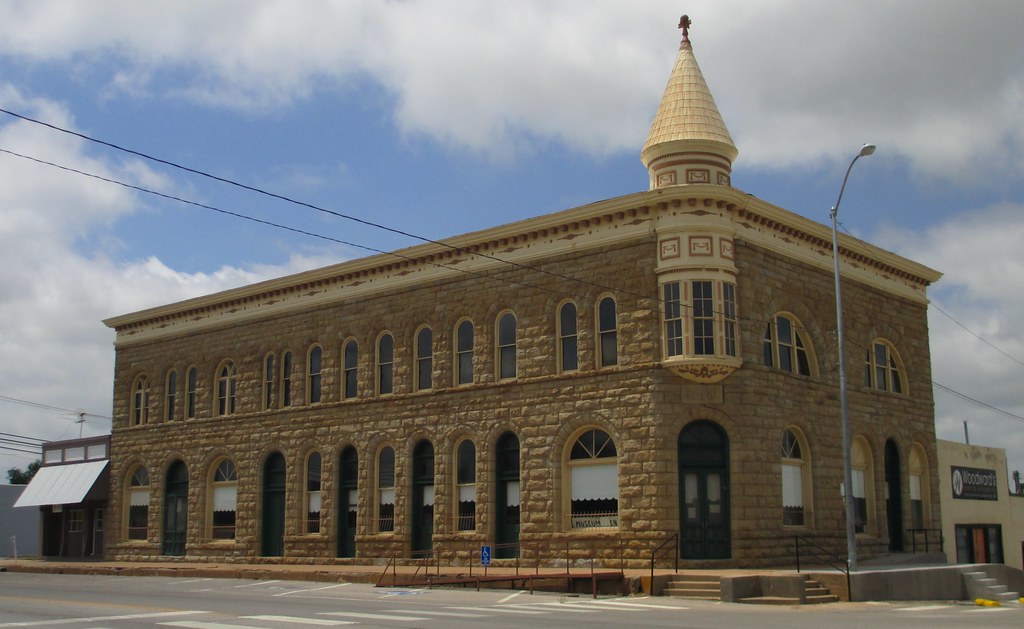 Old Bank (Apache, Oklahoma) Today this structure is a muse… Flickr