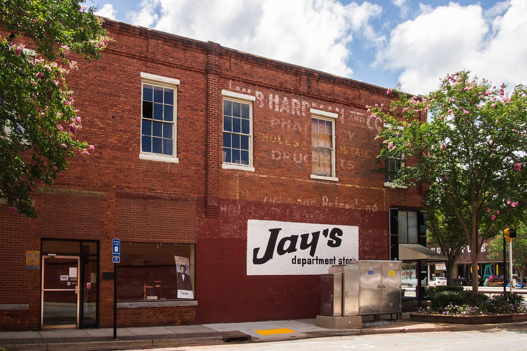 Jay's Department Store Jay's Department Store in Commerce,… Flickr