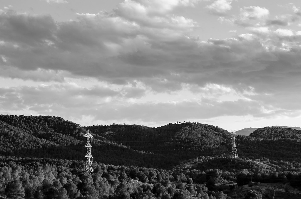 Sombras en la montaña. Nikon d5100 + objetivo kit básico 1… Flickr