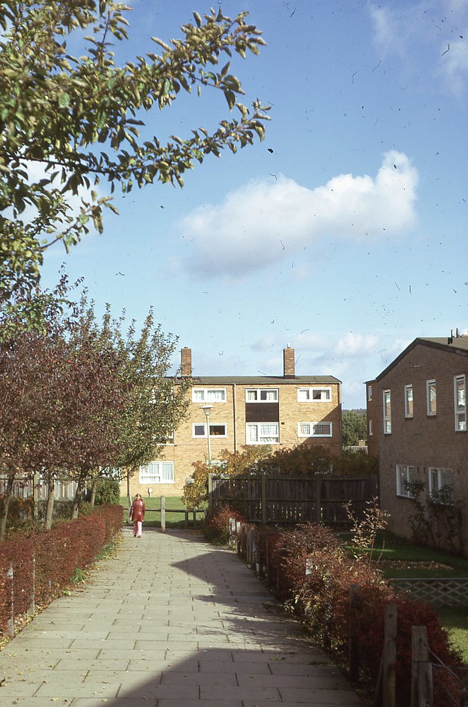 Welwyn Garden City housing, 1974. The Garden City theory w… Flickr