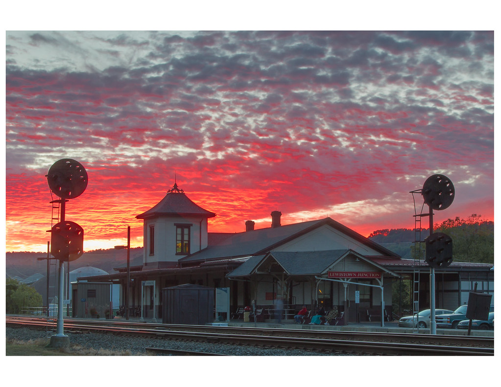 Train Station 9.25.2013 Lewistown, PA. This Train Station … Flickr