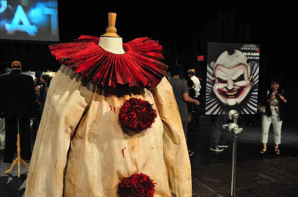 Halloween Horror Nights 2013 makeup and costume preview at… Flickr(03)