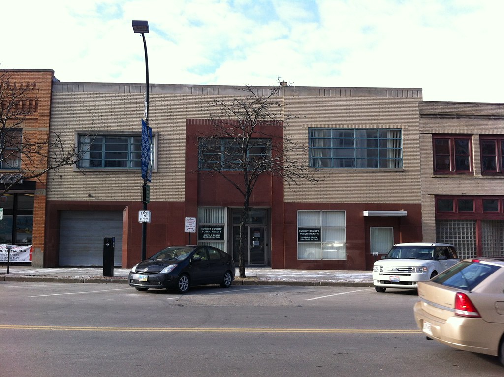 (Former) First National Bank Akron, Ohio IMG_8134 JRR2000 Flickr