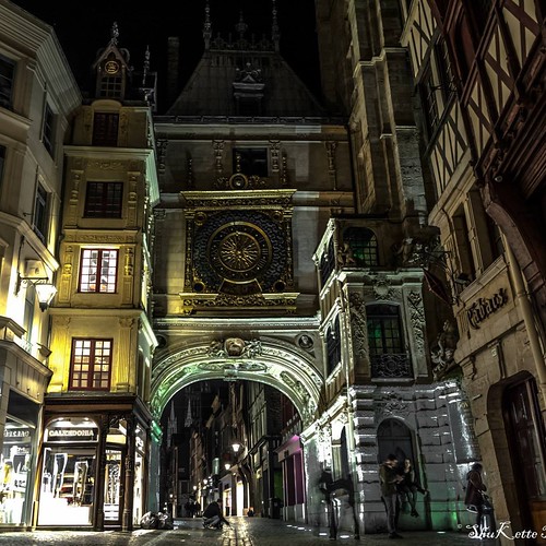 Visite nocturne dans le centre ville de Rouen shukettephotography