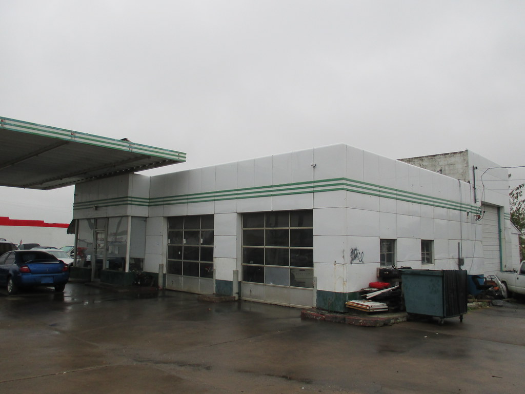 Texaco Gas Station Tulsa,OK Former Texaco Gas Station loca… Flickr
