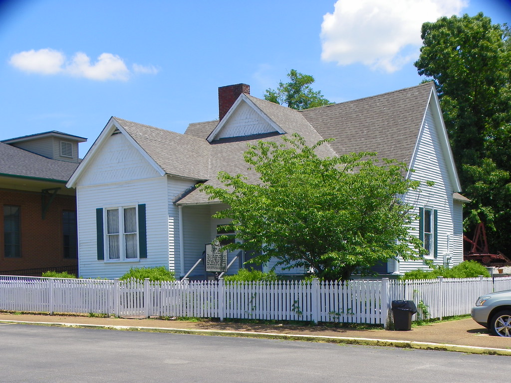Home of Casey Jones Casey Jones Village, Jackson, Madison … Flickr