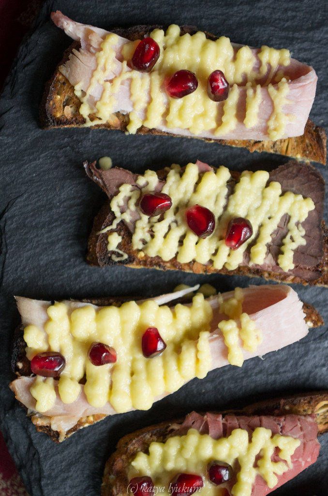 Ham, roast beef, sauerkraut sauce toasts lyudavitaya Flickr