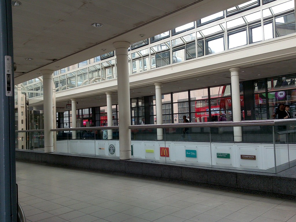 1st June 2009 Hammersmith Bus station London 1st June 2009… Flickr