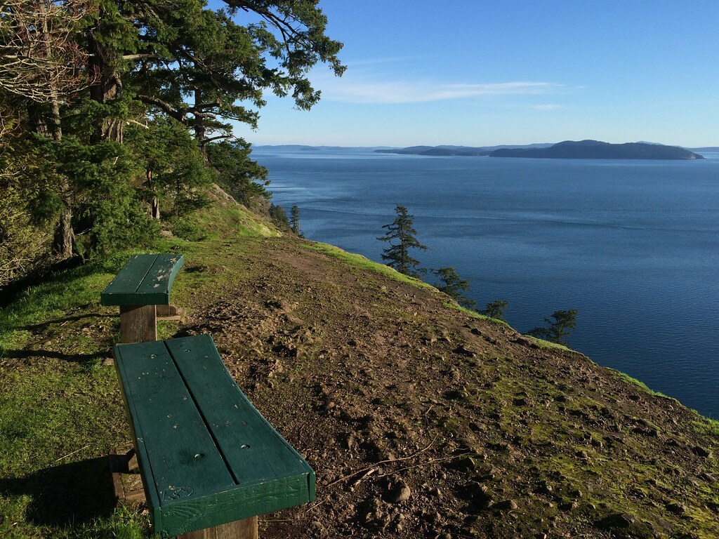 Oak Bluff Hike Pender Island, B.C. Curtis Redel Flickr