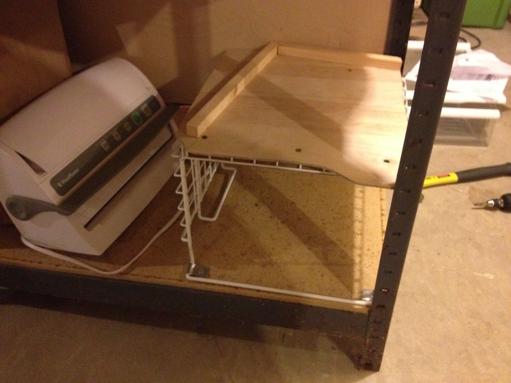 Shelf with bucket guides Put bucket on the shelf, the guid… Flickr