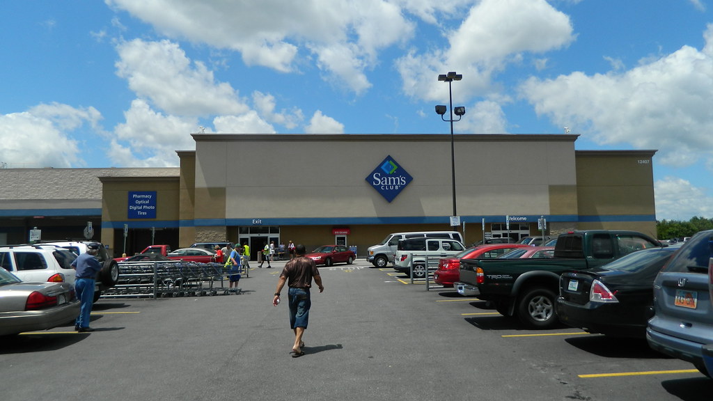 Sam's Club Sam's Club 6351 (139,557 square feet) 12407 Je… Flickr