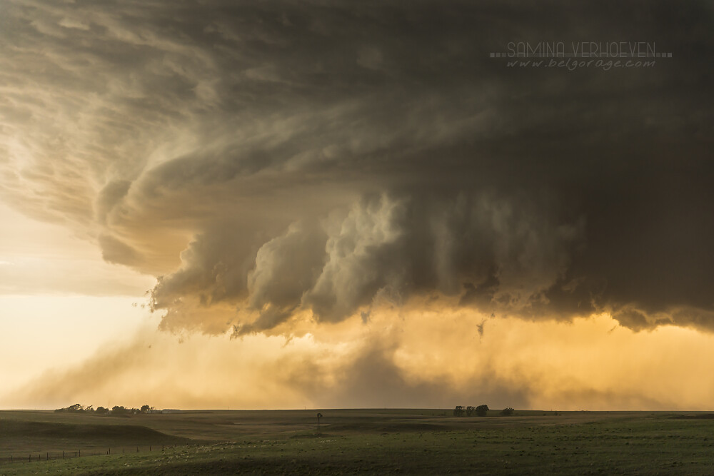 Closeup of a classic supercell Supercell near Booker Te… Flickr