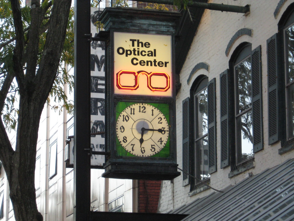 Street Clock, Burlington, Vermont. Church Street, Burlingt… Flickr
