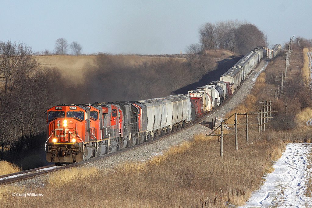 CN 5789 Westbound East of Masonville IA Westbound M337 dro… Flickr