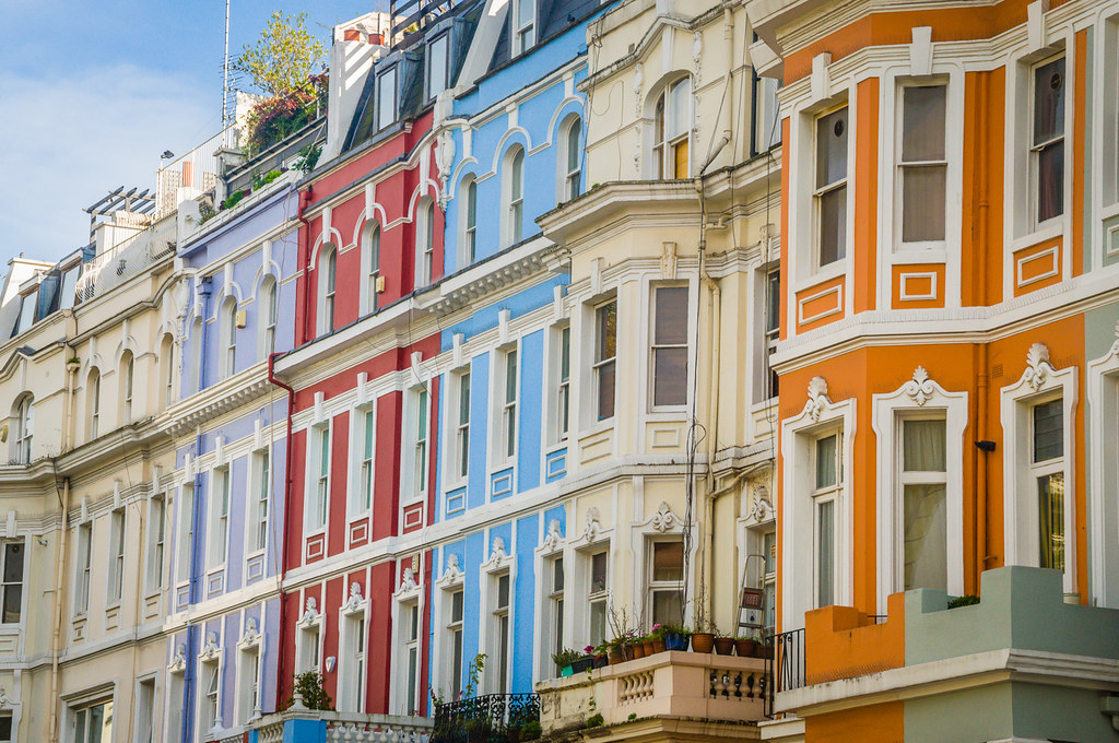 Notting Hill Houses Notting Hill is famed for its colourfu… Flickr