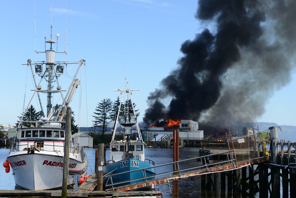 Coast Guard responds to fire in Warrenton, Ore. A fire bur… Flickr