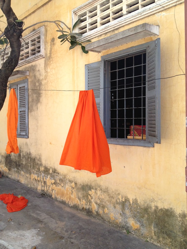 Saffron robes Phnom Penh Dave Lore Flickr