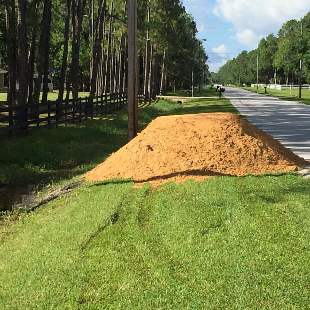 18 yards of fill dirt delivered for lawn improvement. whi… Flickr