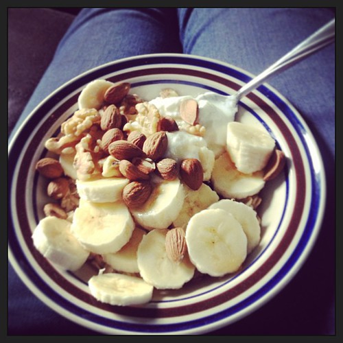 Postworkout Lunch oatmeal with bananas, yogurt, maple sy… Flickr