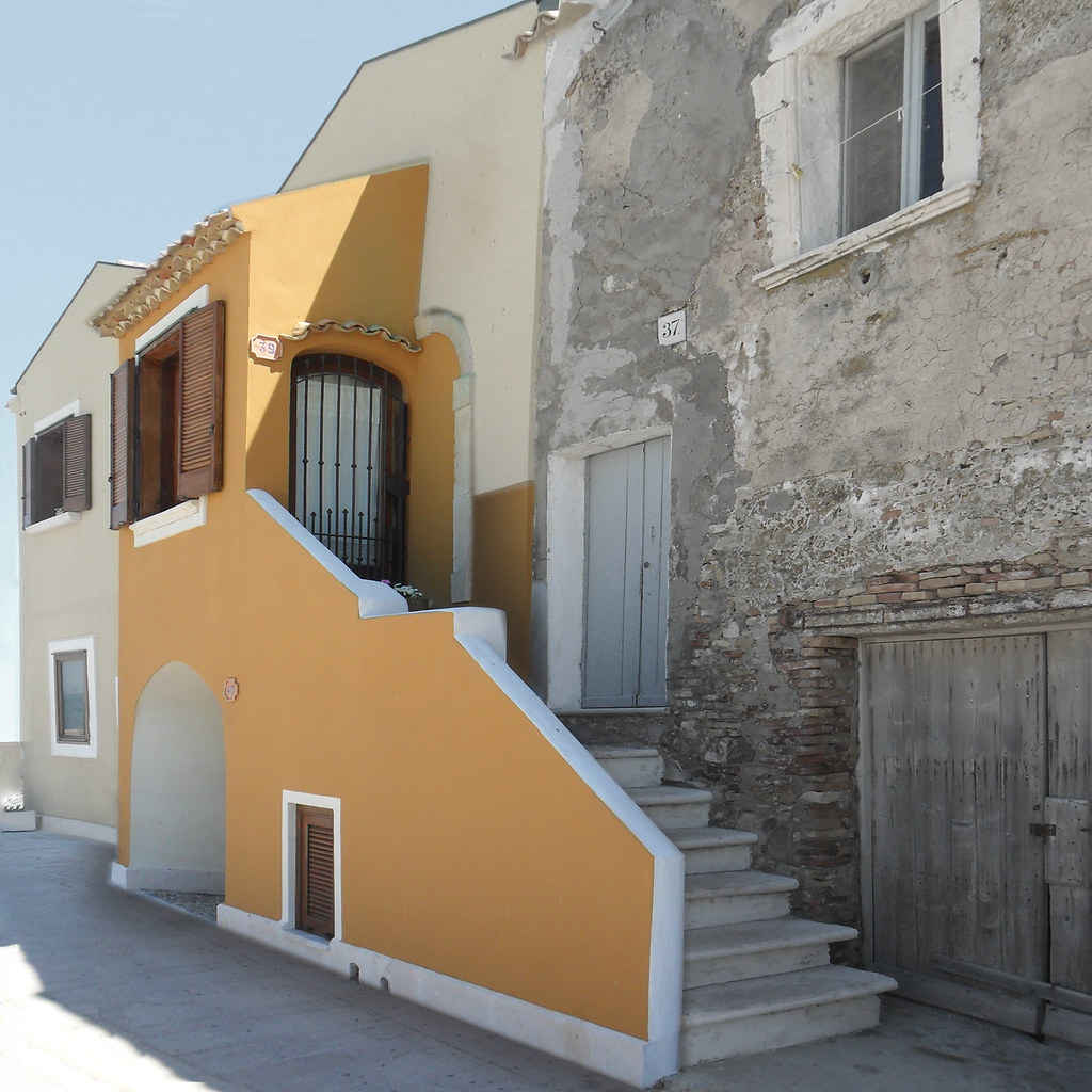 Borgo Antico Di Termoli | Il Borgo Antico Di Termoli Il Nucl… | Flickr 1024_x_1024_jpg