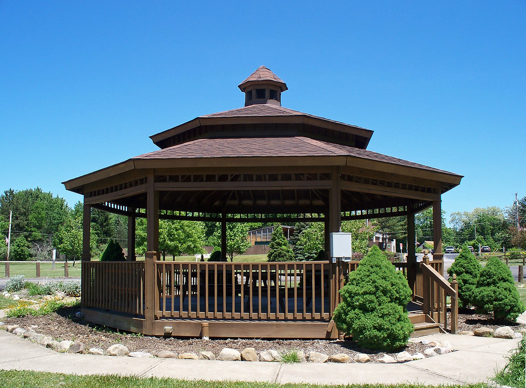 OH Sagamore Hills Gazebo Gazebo in Sagamore Hills, Ohio.… Flickr