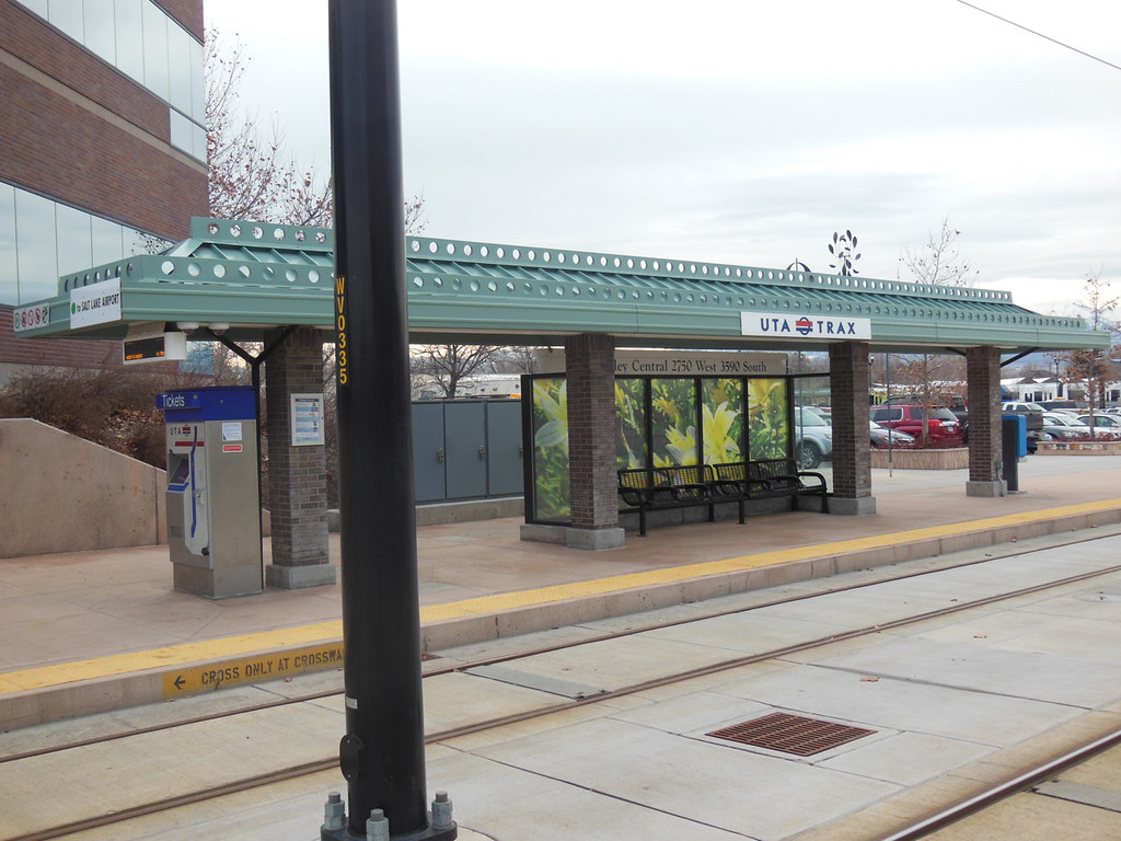 TRAX West Valley Central Station Canopy of TRAX West Valle… Flickr