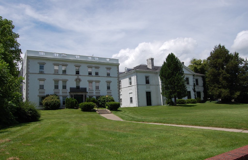 Kings Court Queens Court Auburn, NY Kings Court (left)… Flickr