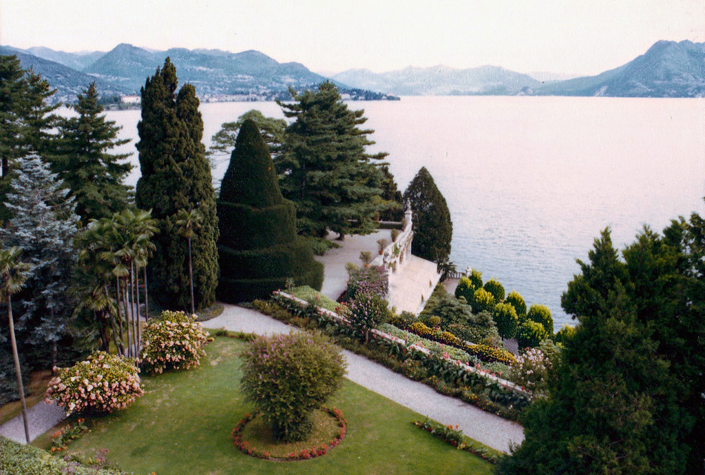 Isola Bella My Photostream in Black, nonjustified, with c… Flickr