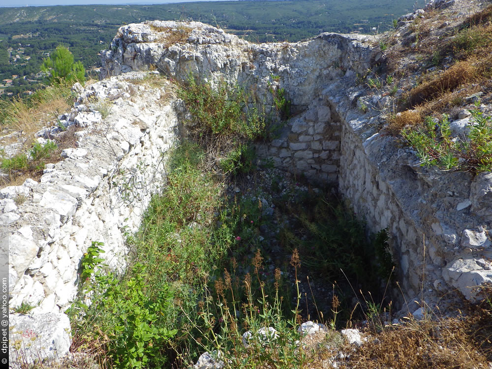 le château de Ventabren le château de la Reine Jeanne (Xèm… Flickr