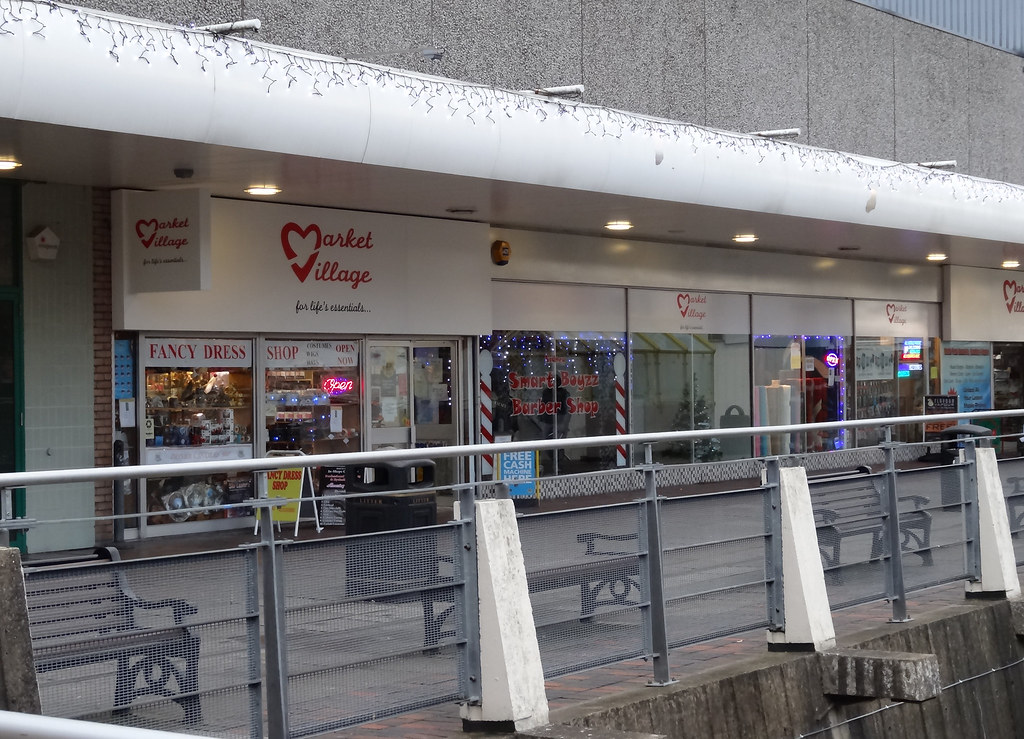 The In Shops, Monmouth Square, Cwmbran 8 December 2013 Flickr
