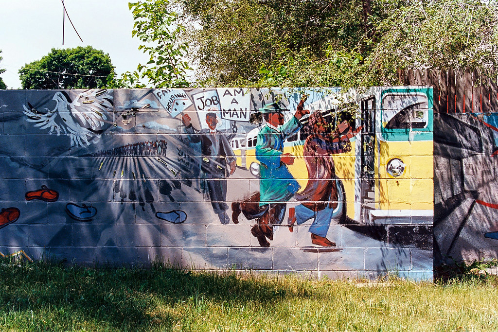 AA003A Parts of the Birwood Wall, a 6 foot tall half mile … Flickr