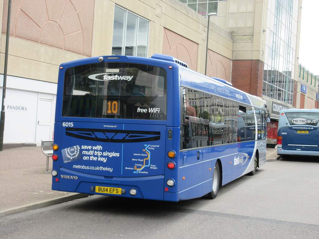 Metrobus 6015 BU14EFS On Route 10 At Crawley Bus Station Flickr