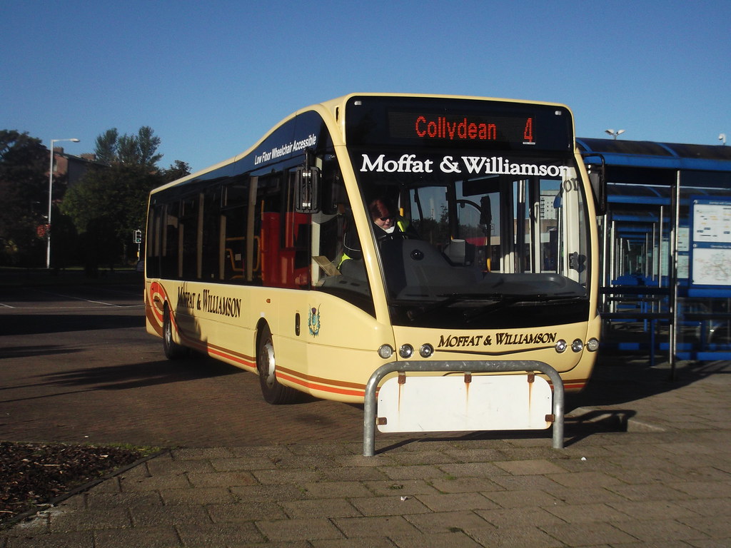 Moffat and Williamson Optare Versa Seen in Glenrothes. Flickr
