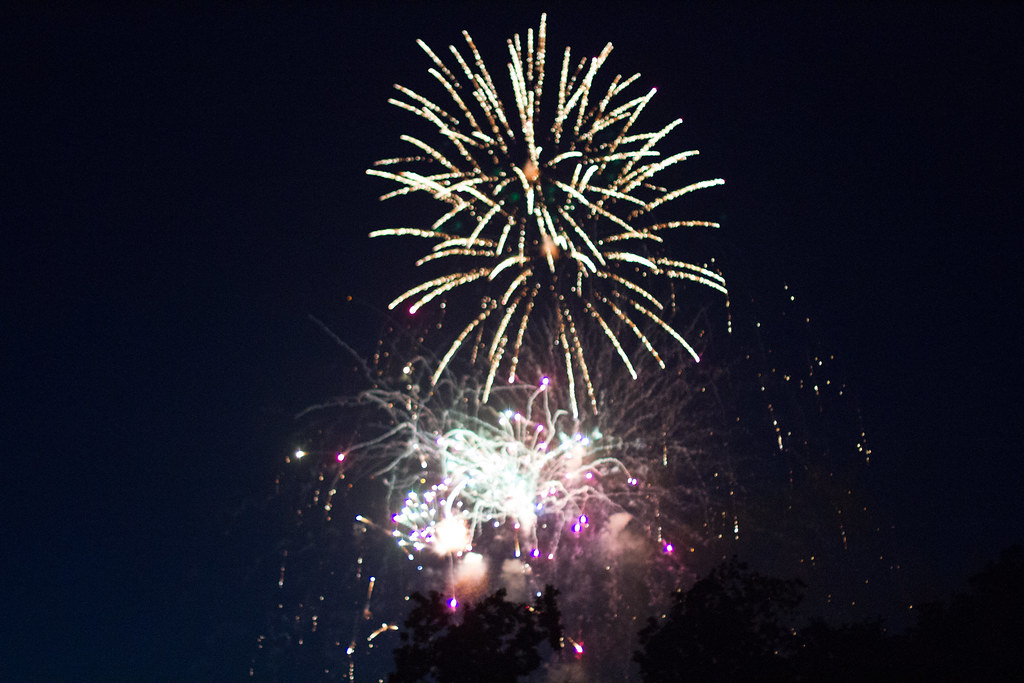 Fireworks at Colonial Williamsburg Ed Cabic Flickr
