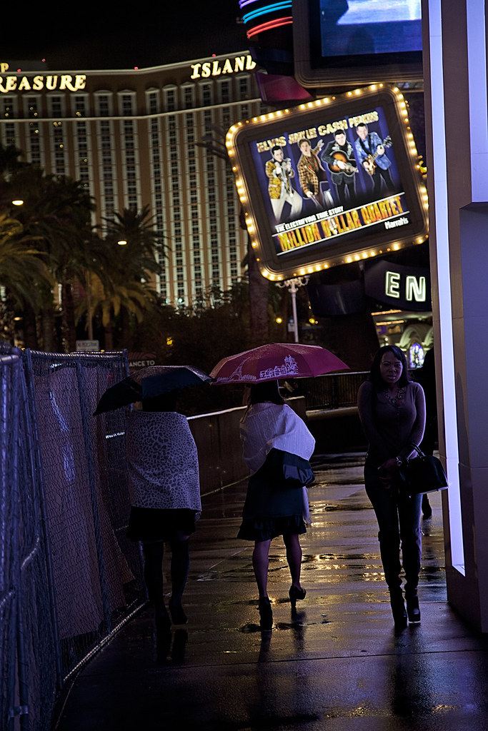 02414554Umbrellas on the Las Vegas Strip3 When you live… Flickr