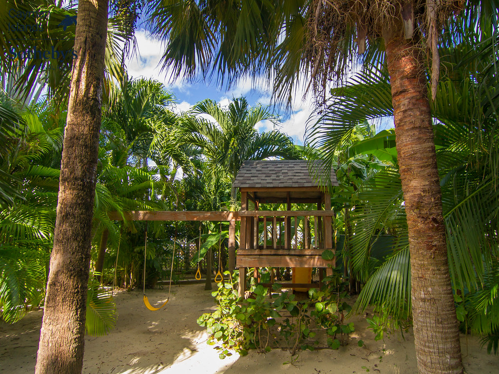 Sandalwood Residence Cayman Islands Sotheby's International Realty