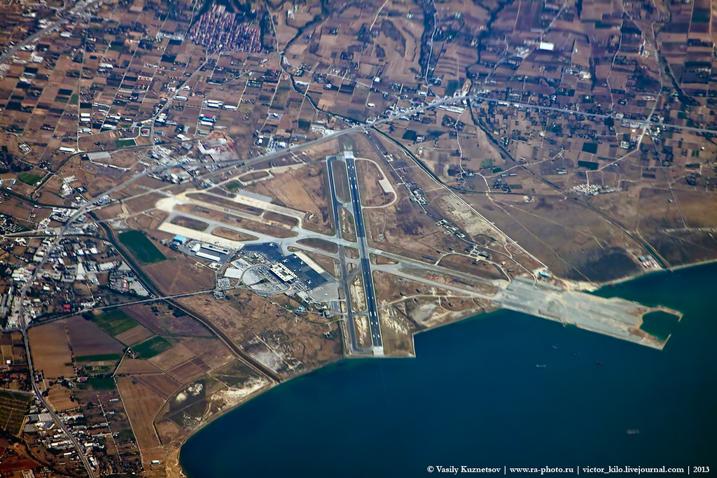 Thessaloniki (LGTS/SKG) airport from above On the way from… Flickr