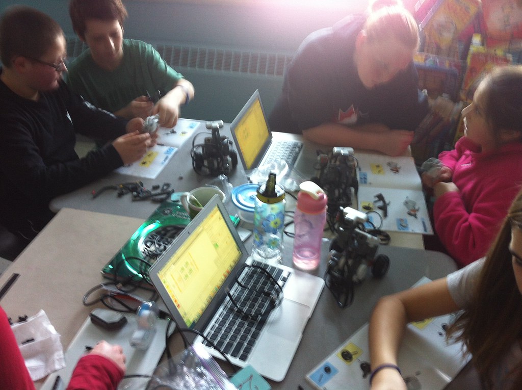 IMG_3249 Robotics at Farnham Elementary Eastern Townships School