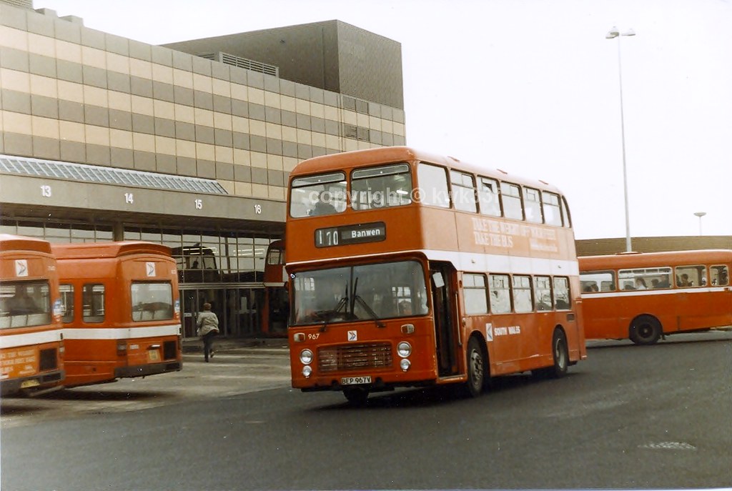 South Wales 967 Leaving the Quardrant Bus Station, Swansea… Flickr