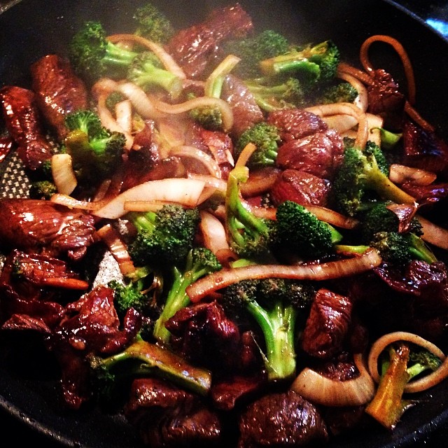 Beef & broccoli stir fry w/ sliced ginger & onion. food … Flickr
